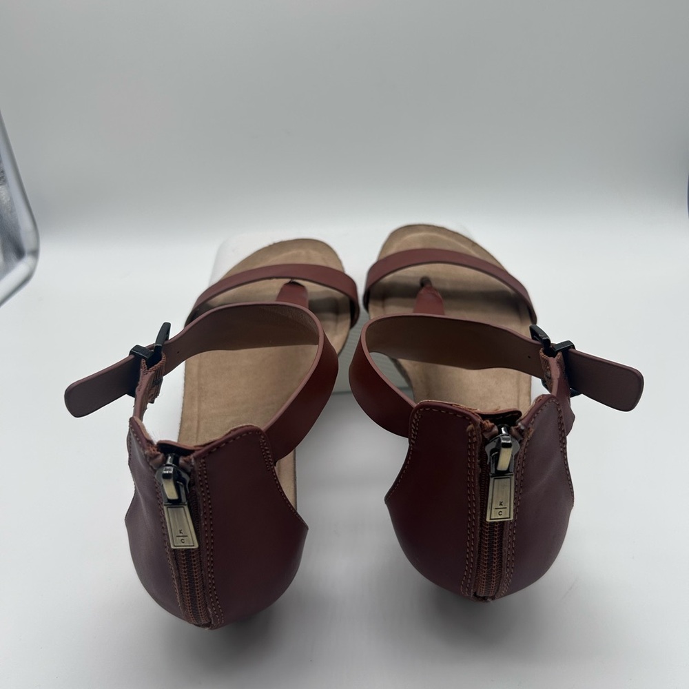 Kenneth Cole Reaction Tan Sandals - Picture 3 of 8